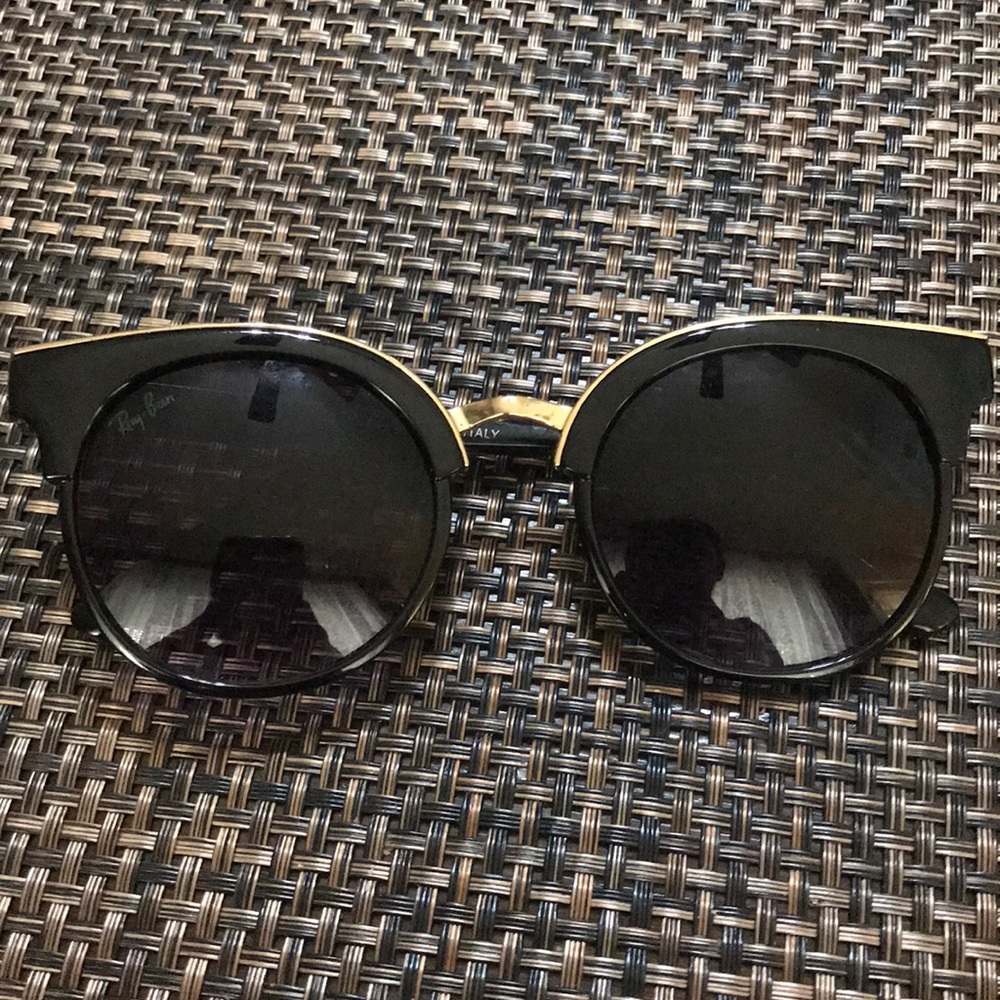 Like New! Ray Ban Sunglasses